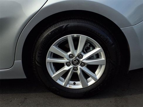 Certified 2025 Toyota Camry LE image 4