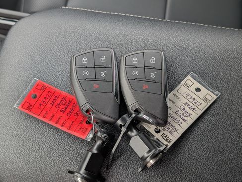 Used 2024 Chevrolet Blazer EV LT image 36