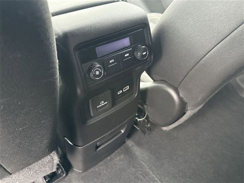 Certified 2020 GMC Acadia SLE w/ Driver Convenience Package image 20