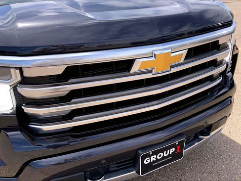 Used 2024 Chevrolet Silverado 1500 High Country w/ Technology Package AWD/4WD image 30