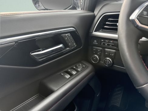 Used 2025 Chevrolet Tahoe RST w/ Comfort Package AWD/4WD image 19