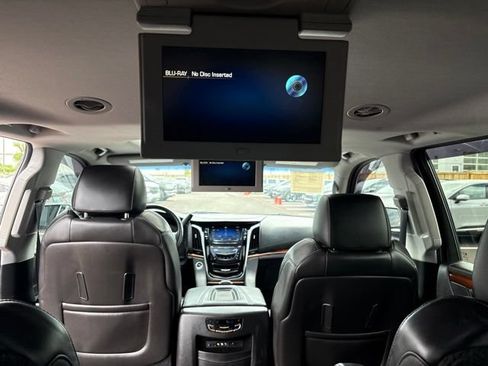 Used 2015 Cadillac Escalade ESV Premium AWD/4WD image 31
