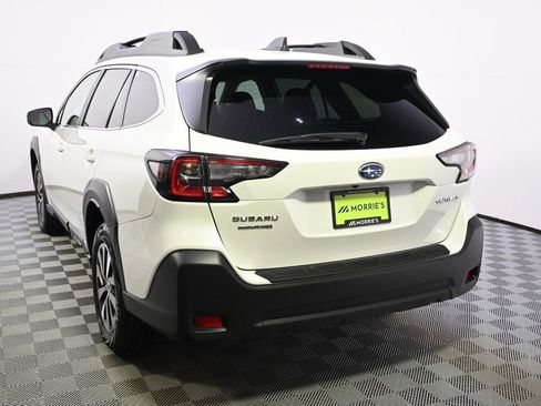 Used 2025 Subaru Outback Premium image 4