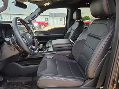 Used 2025 Ford F150 Raptor AWD/4WD image 17
