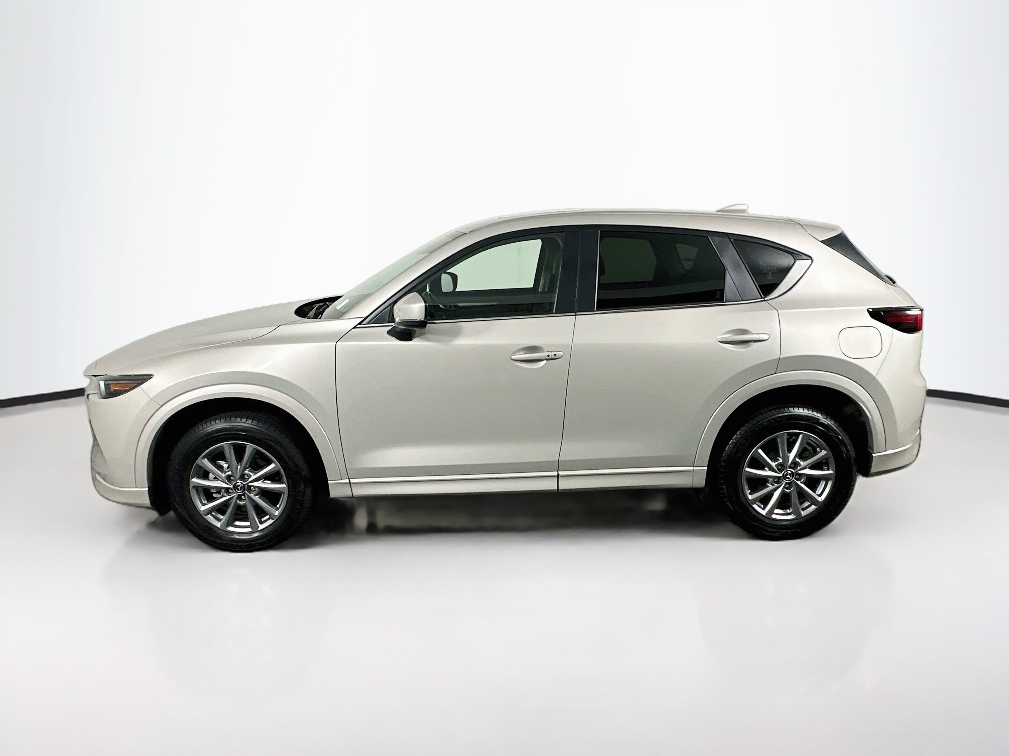 Used 2025 MAZDA CX-5 AWD 2.5 S w/ Preferred Package image 4