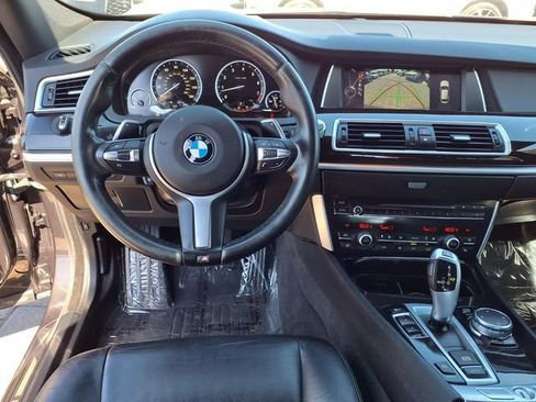 Used 2017 BMW 535i Gran Turismo RWD image 16