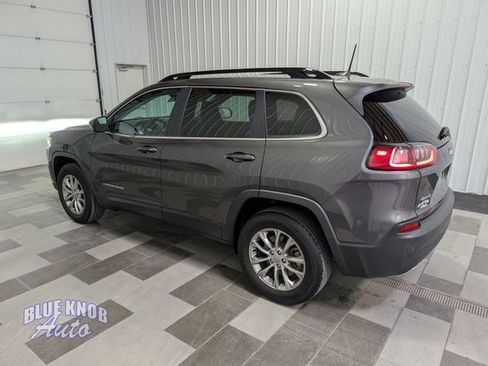 Used 2022 Jeep Cherokee Latitude Lux AWD/4WD image 2