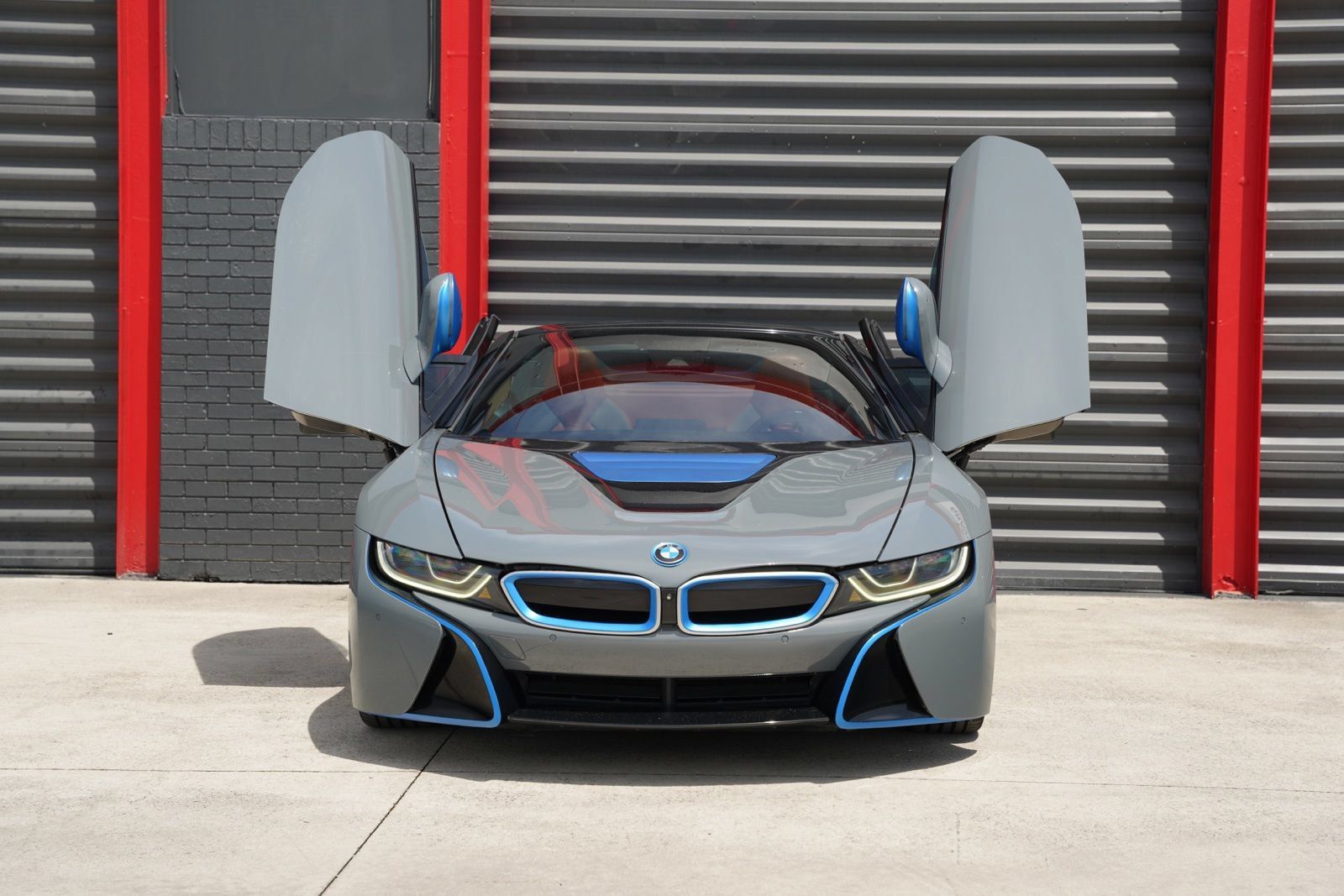 Used 2019 BMW i8 Roadster AWD/4WD image 3