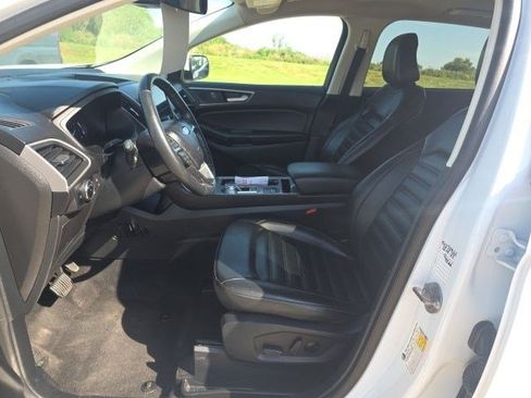 Used 2024 Ford Edge SEL AWD/4WD image 16