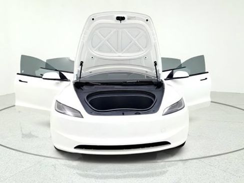 Used 2025 Tesla Model 3 RWD image 12
