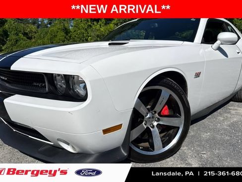 Used 2012 Dodge Challenger SRT8 w/ Premium Sound Group RWD image 1