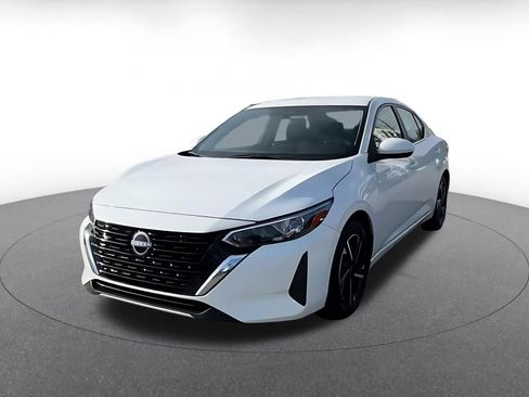 Used 2025 Nissan Sentra SV FWD image 6