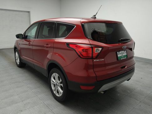 Used 2019 Ford Escape SE FWD image 5