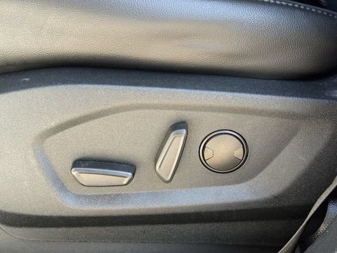 Used 2021 Ford Edge Titanium FWD image 26