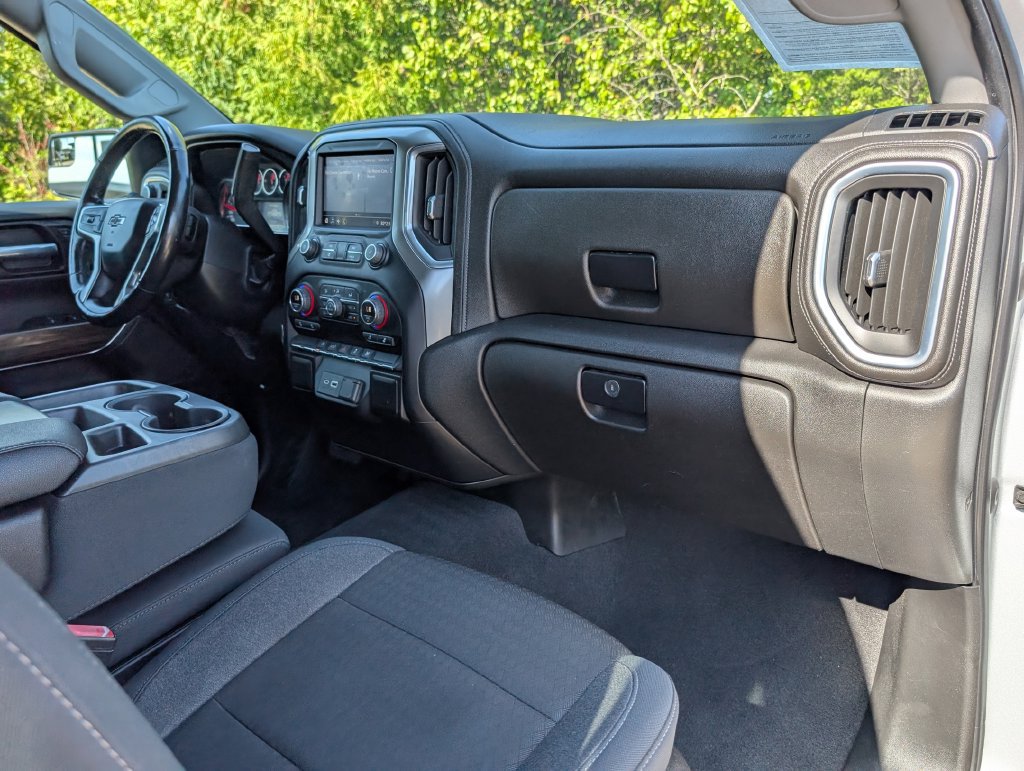 Used 2021 Chevrolet Silverado 1500 RST w/ Redline Edition AWD/4WD image 21