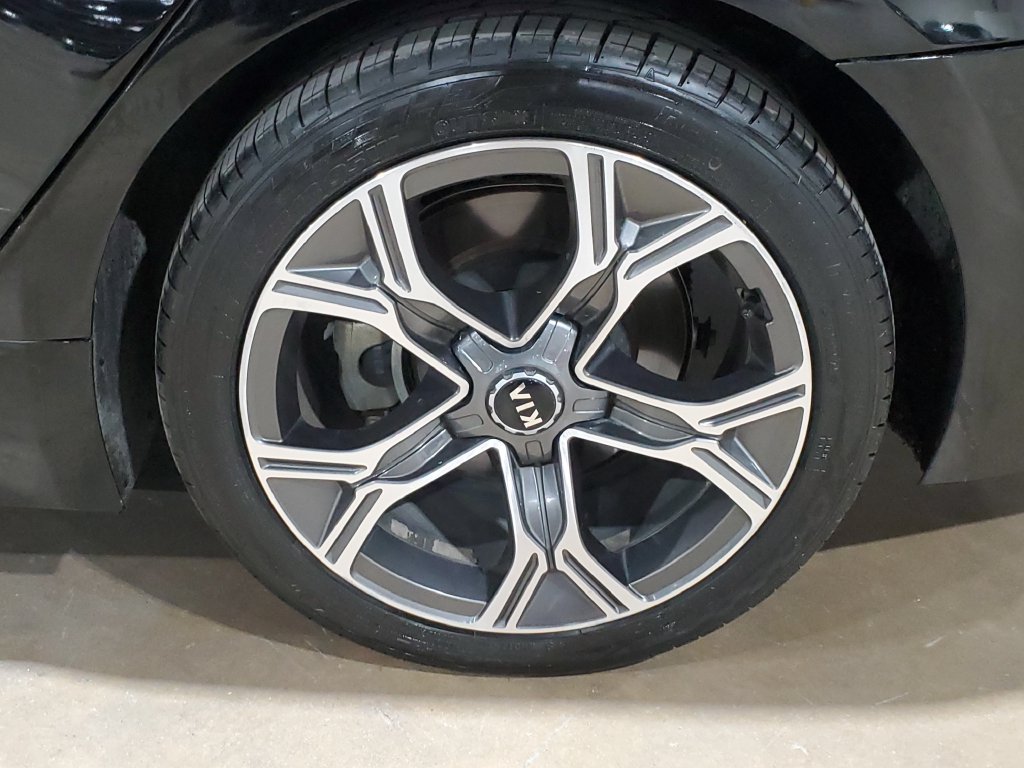 Used 2020 Kia Stinger GT-Line RWD image 32
