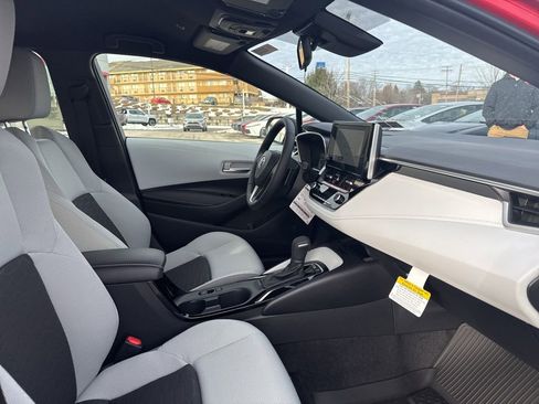 New 2026 Toyota Corolla SE image 3