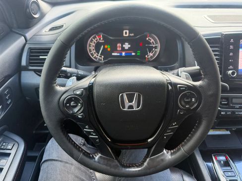 Used 2023 Honda Ridgeline Black Edition image 12