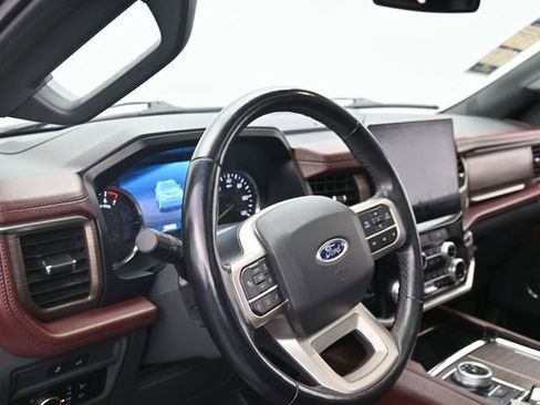 Used 2023 Ford Expedition Max Limited image 14