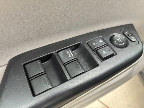 Used 2013 Honda Civic LX image 12