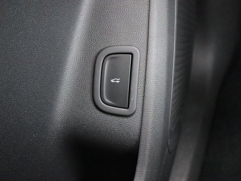 New 2026 Chevrolet Traverse LT w/ Midnight/Sport Edition AWD/4WD image 19