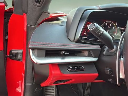 Used 2022 Chevrolet Corvette Stingray Premium Cpe w/ Z51 Performance Package RWD image 22