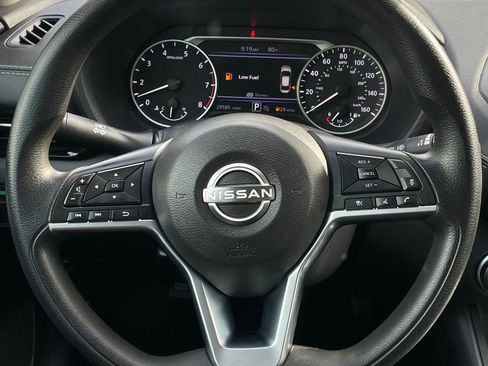 Used 2024 Nissan Sentra SV FWD image 13