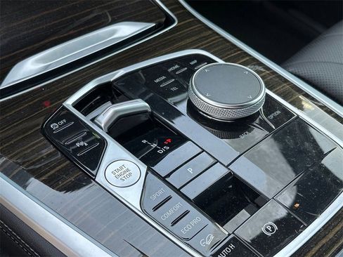 Used 2024 BMW X5 xDrive40i w/ Premium Package image 24