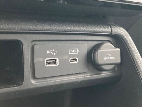 Used 2025 Honda Pilot Touring image 27