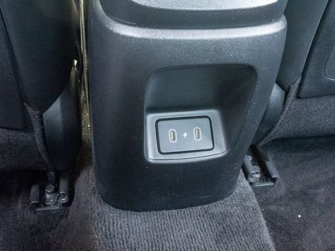Certified 2025 Hyundai Elantra Limited FWD image 26