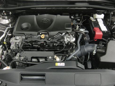 Used 2023 Toyota Camry XLE image 29