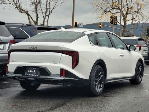 Used 2025 Kia K4 GT-Line Turbo image 5