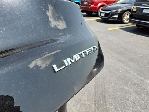 Used 2022 Jeep Compass Limited image 24