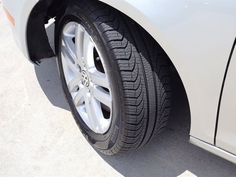Used 2011 Volkswagen Jetta TDI FWD image 10