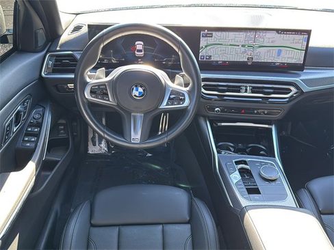 Used 2023 BMW 330i Sedan w/ M Sport Package image 11