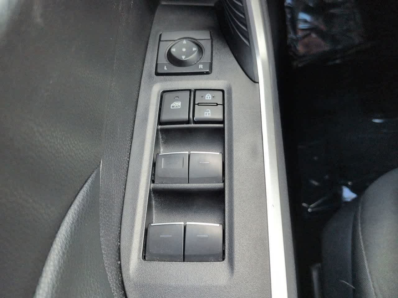 Certified 2025 Toyota RAV4 XLE FWD image 21