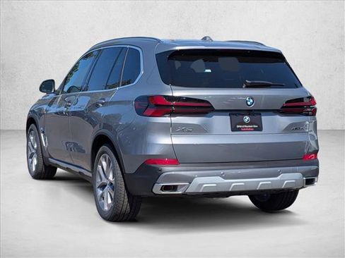 New 2026 BMW X5 xDrive40i AWD/4WD image 8