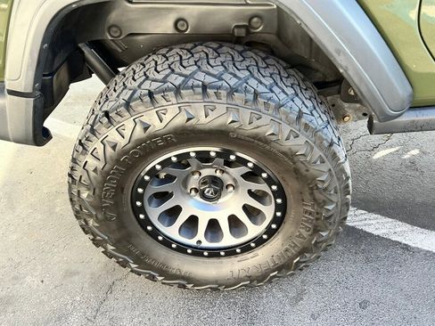 Used 2020 Jeep Wrangler Sport image 13