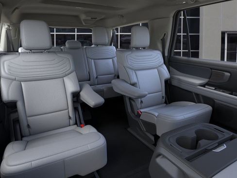 New 2026 Ford Expedition Max Platinum w/ Platinum Ultimate Package image 11