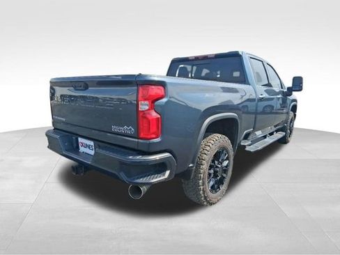 Used 2020 Chevrolet Silverado 2500 High Country w/ Z71 Off-Road Package AWD/4WD image 11