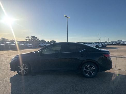 Certified 2023 Nissan Sentra SV w/ Trunk Package FWD image 9
