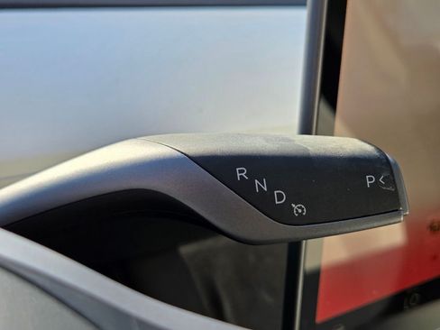 Used 2023 Tesla Model 3 Standard Range RWD image 28