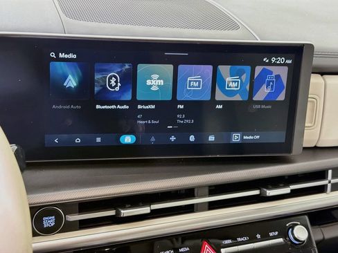 Used 2024 Hyundai Santa Fe SEL FWD image 15