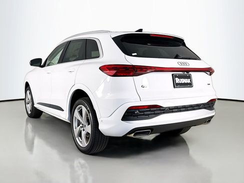 New 2025 Audi Q5 Premium Plus image 5