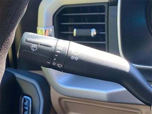 Used 2023 Ford F150 XLT image 21