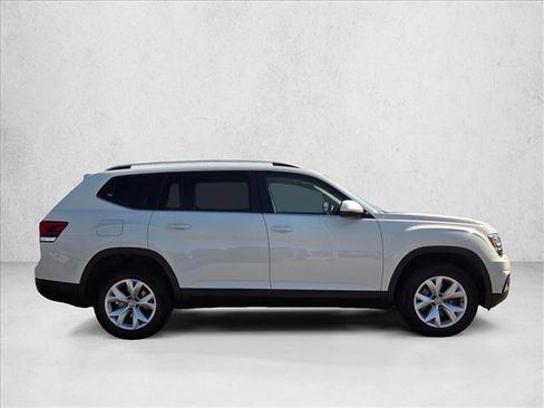 Used 2018 Volkswagen Atlas SE image 4