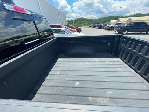 Used 2022 RAM 1500 Big Horn AWD/4WD image 17