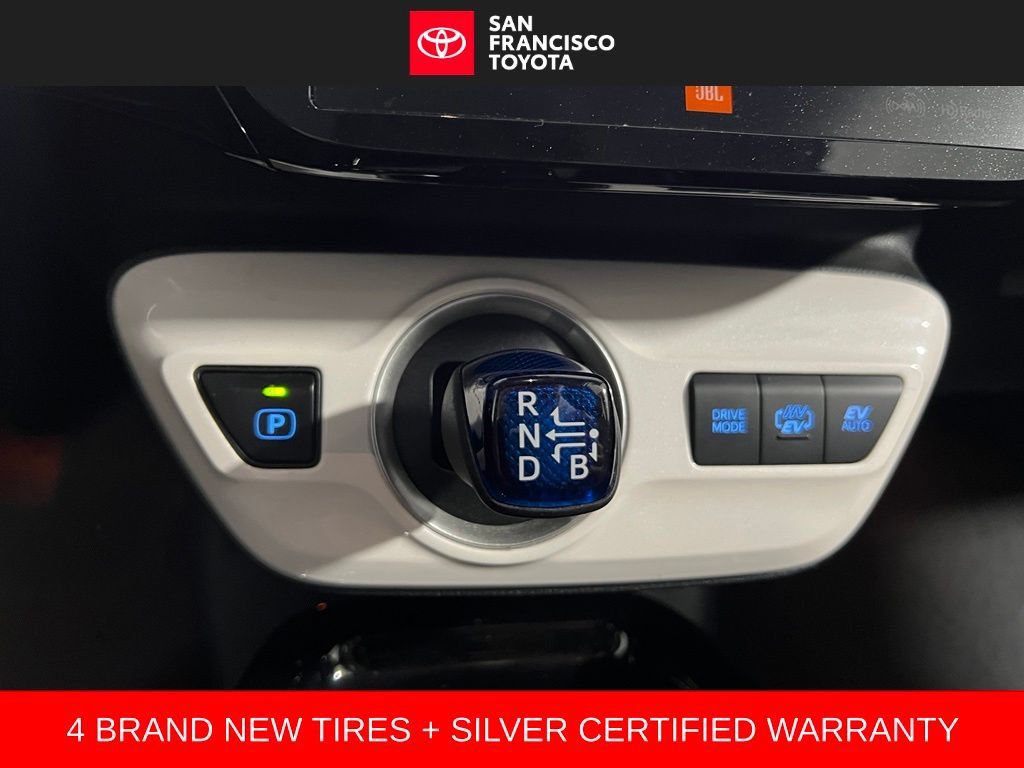 Certified 2017 Toyota Prius Prime Advanced FWD image 25