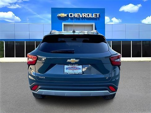 New 2026 Chevrolet Trax LT w/ Driver Confidence Package image 4