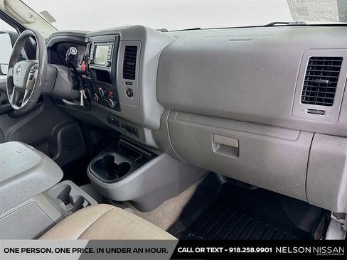 Used 2018 Nissan NV 3500 SL RWD image 29
